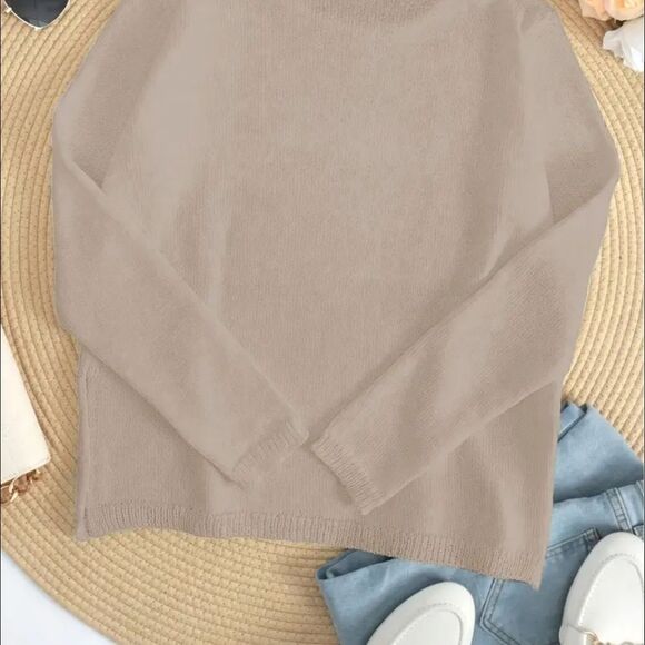 Zara Beige Sweater with White Lettering - Picture 2 of 3